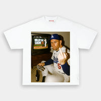 WHITE T-SHIRT