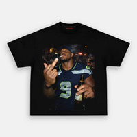 BLACK T-SHIRT