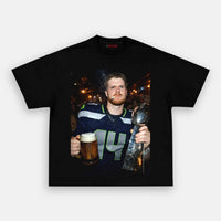 BLACK T-SHIRT