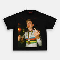 BLACK T-SHIRT