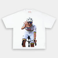 WHITE T-SHIRT